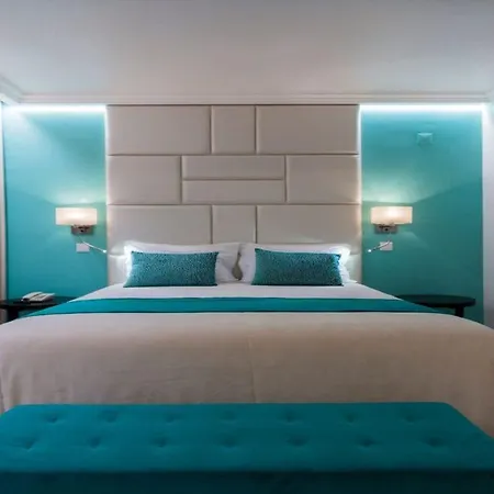 Josefa D'obidos 호텔 4*