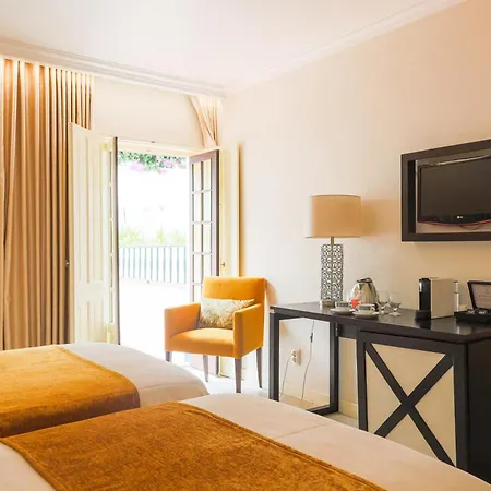 מלון Josefa D'obidos 4*